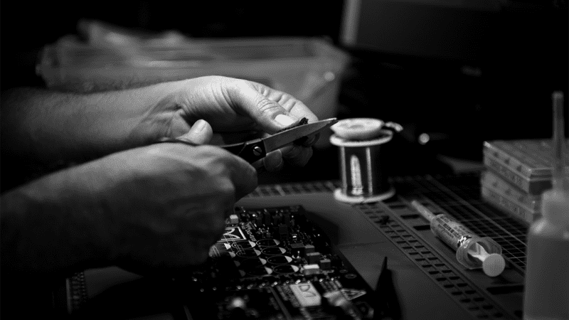 Photographies réalisées par VANCKH pour l'Atelier Artisanal de DMSS Audio.